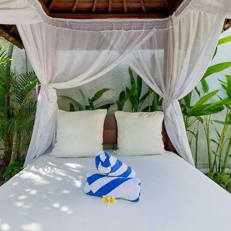Вилла Heart Of Seminyak, 2Br, Sleeps 4, Walk To Bintang Экстерьер фото