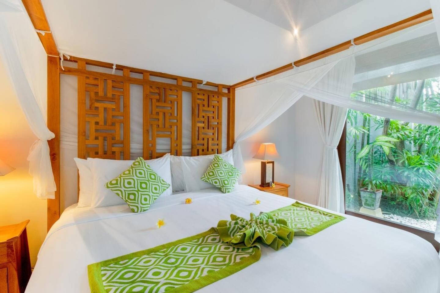 Вилла Heart Of Seminyak, 2Br, Sleeps 4, Walk To Bintang Экстерьер фото